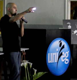 Palestra sobre Lightpaint na UNIFEG em Guaxupé/MG – 2012